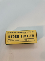 Ilford Limited HP3 Film, ASA 400, DIN 27, OVP, Ablaufdatum Juni 1969